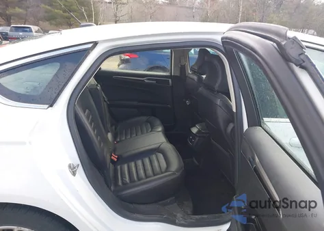 2016 Ford Fusion Se z USA, uszkodzony, nr VIN 3FA6P0T9XGR373739